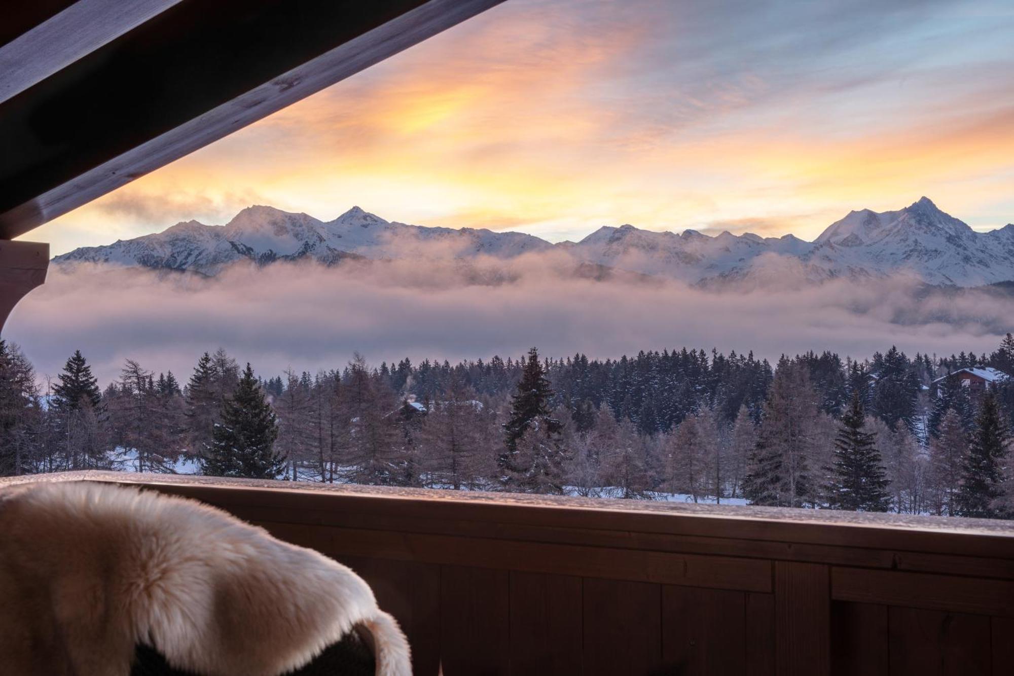 Guarda Golf Hotel & Residences Crans-Montana Luaran gambar